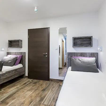 Apinelo Tower Pensjonat 4*