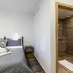 Apinelo Tower 4* Σπλιτ