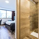 Apinelo Tower 4*