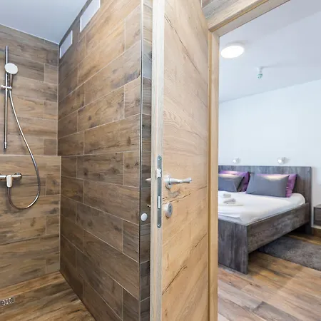 Penzion Apinelo Tower Split