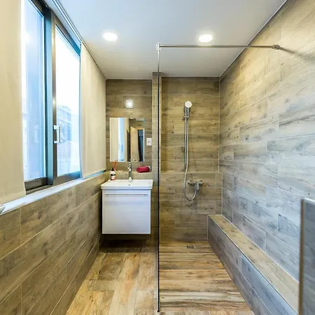 Apinelo Tower Guest house Split