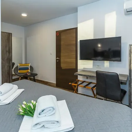 Guest house Apinelo Tower