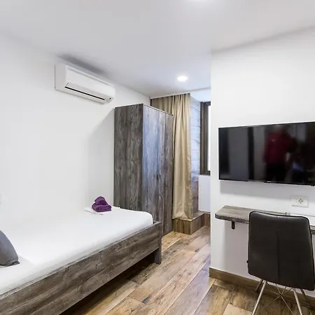 Apinelo Tower Penzion 4*