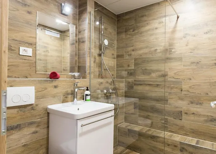 Vendégház Apinelo Tower 4*