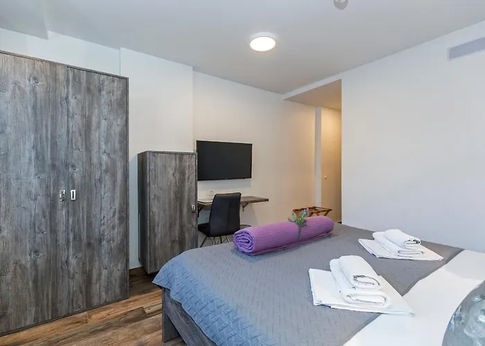 Vendégház Apinelo Tower 4*