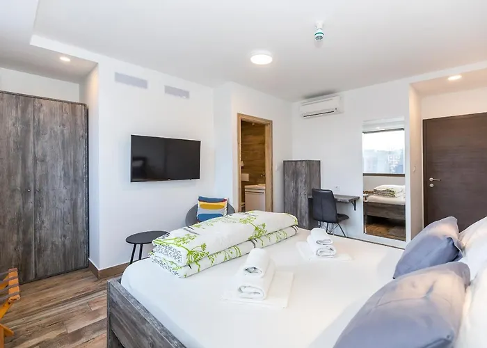 Apinelo Tower Vendégház